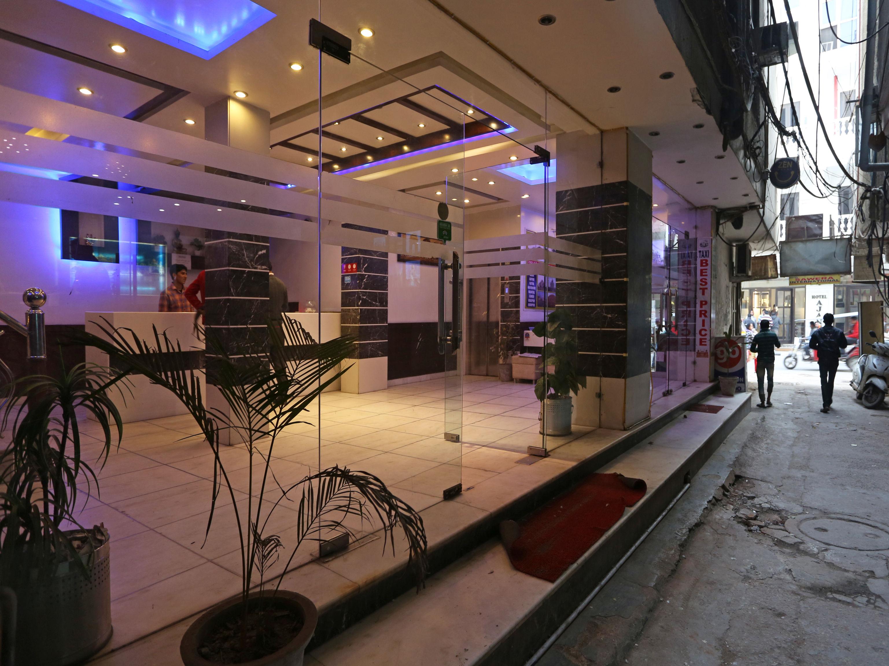 Oyo 7781 Hotel Sai International Nova Deli Exterior foto